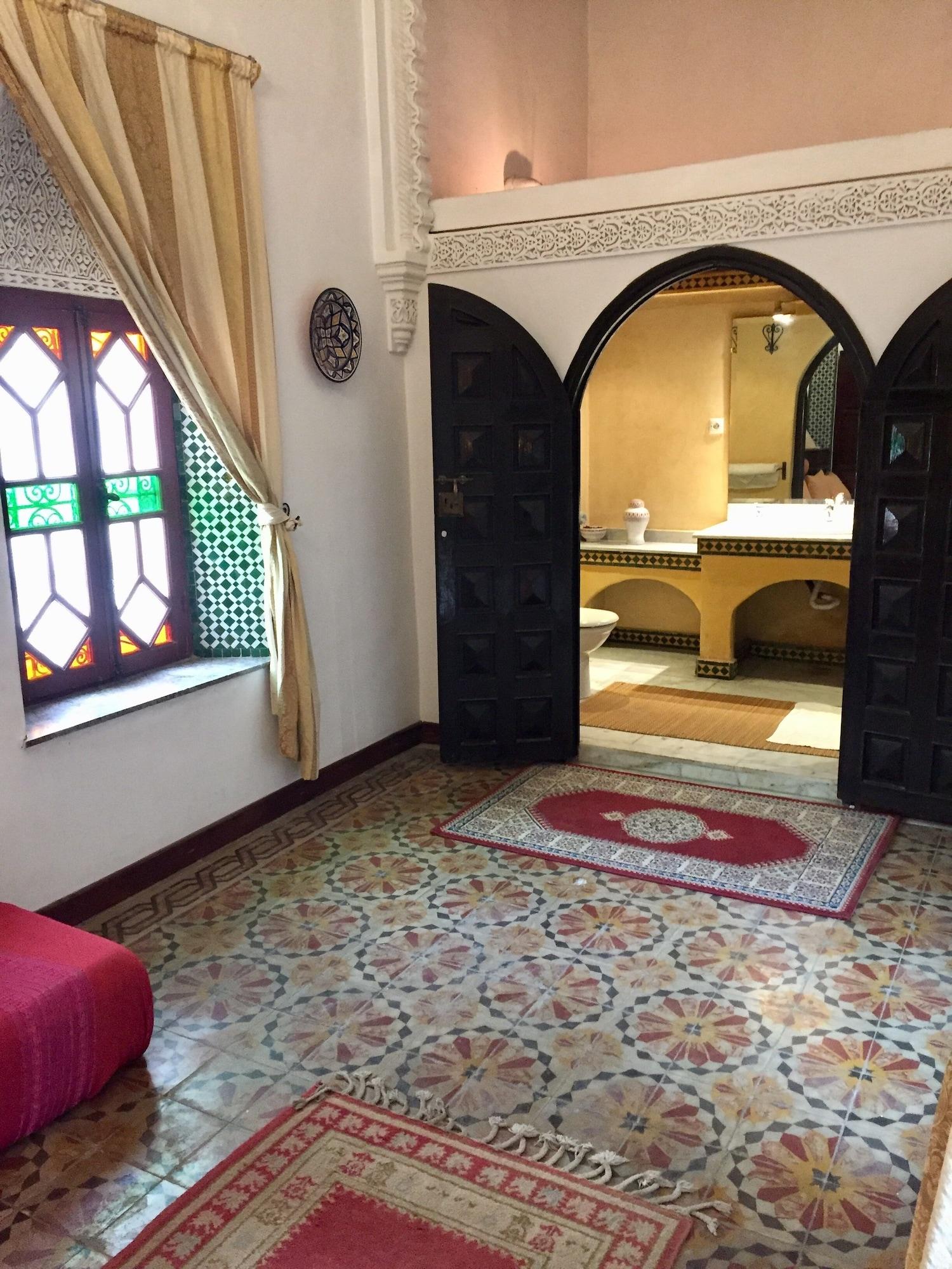 Riad A La Belle Etoile Salé Bagian luar foto